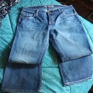 American Eagle outfitters Jeans six 12